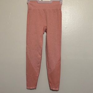 Pink seamless leggings size M color salmon butty lifter